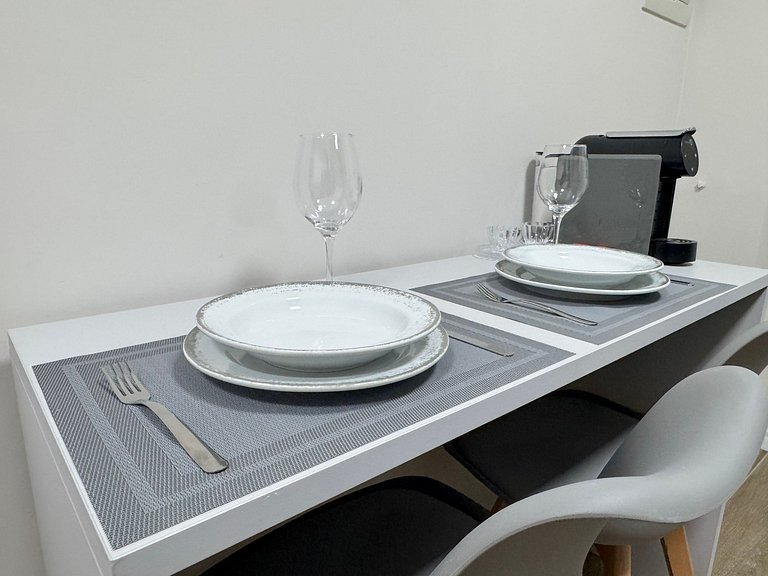 Via Komforto 57, 1-Bed Suite Next to Subway