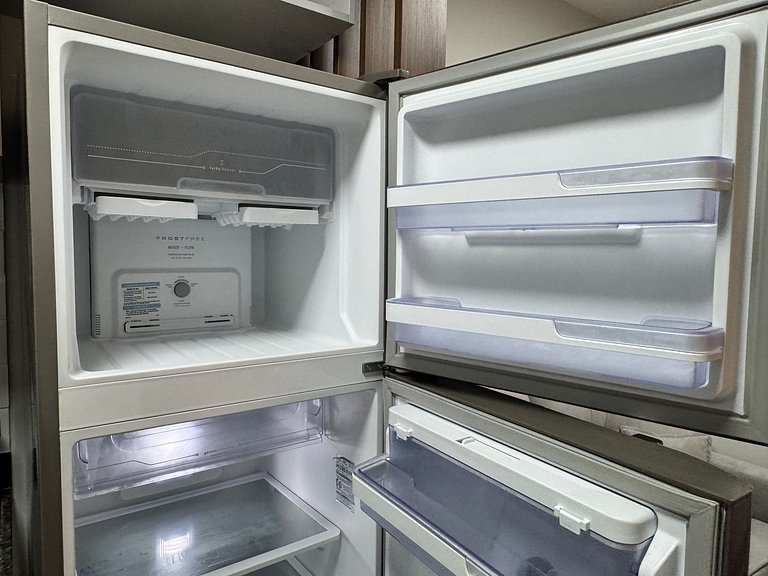 Via Komforto 57, 1-Bed Suite Next to Subway