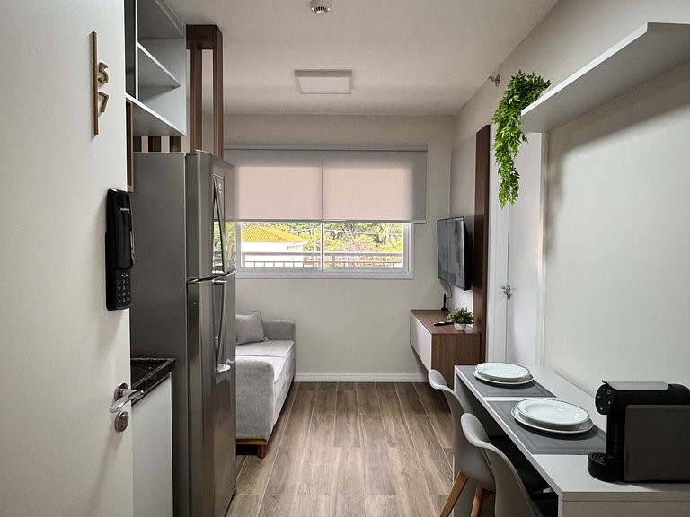 Via Komforto 57, 1-Bed Suite Next to Subway